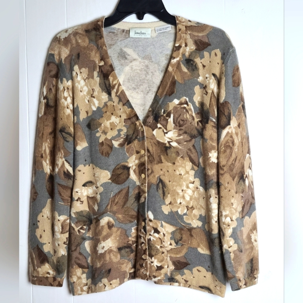 Neiman Marcus Cashmere Cardigan in Neutral Floral Print Size L